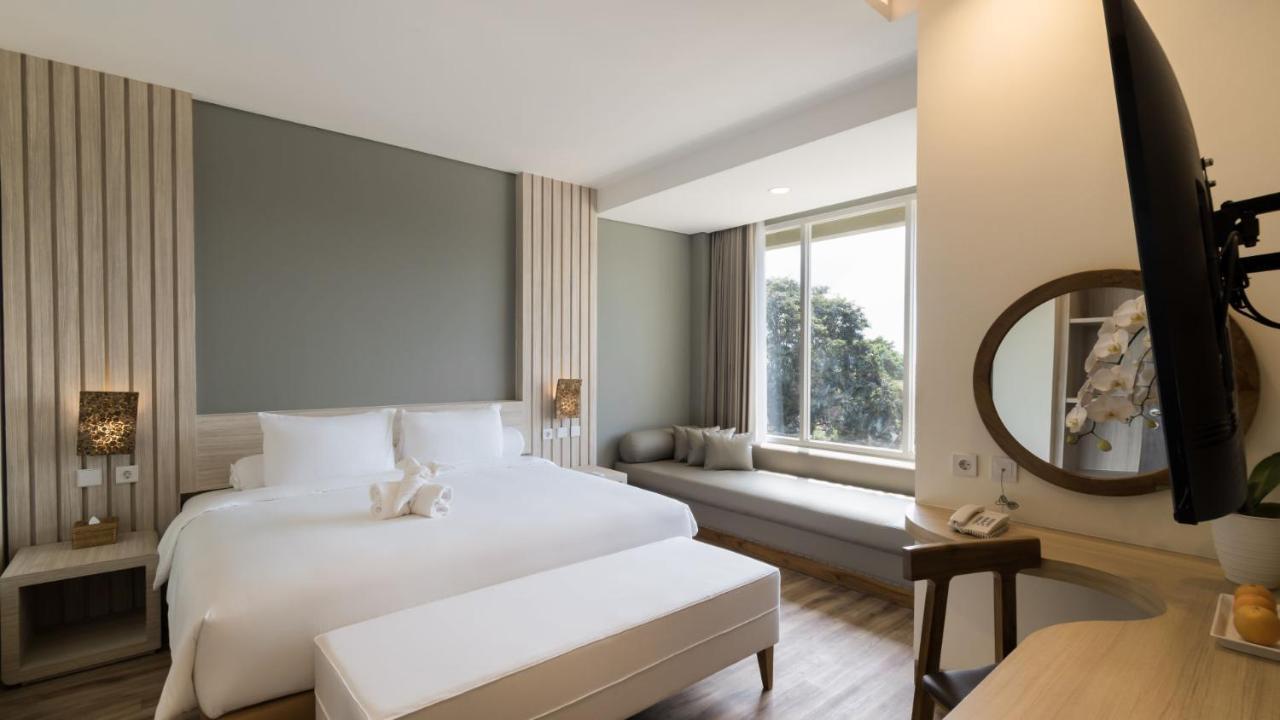 The Wujil Resort & Conventions Semarang Extérieur photo